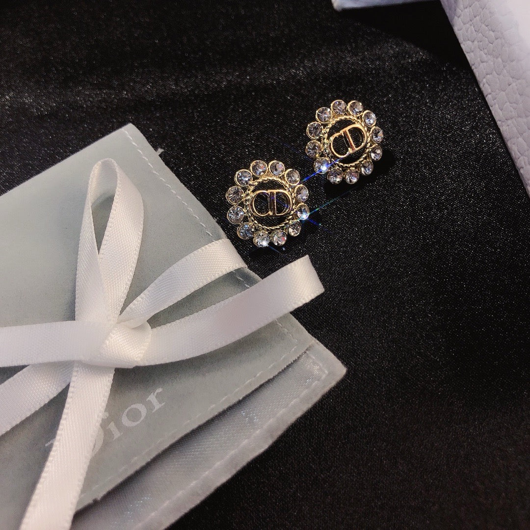 Women's Fashionable Rhinestone Earrings