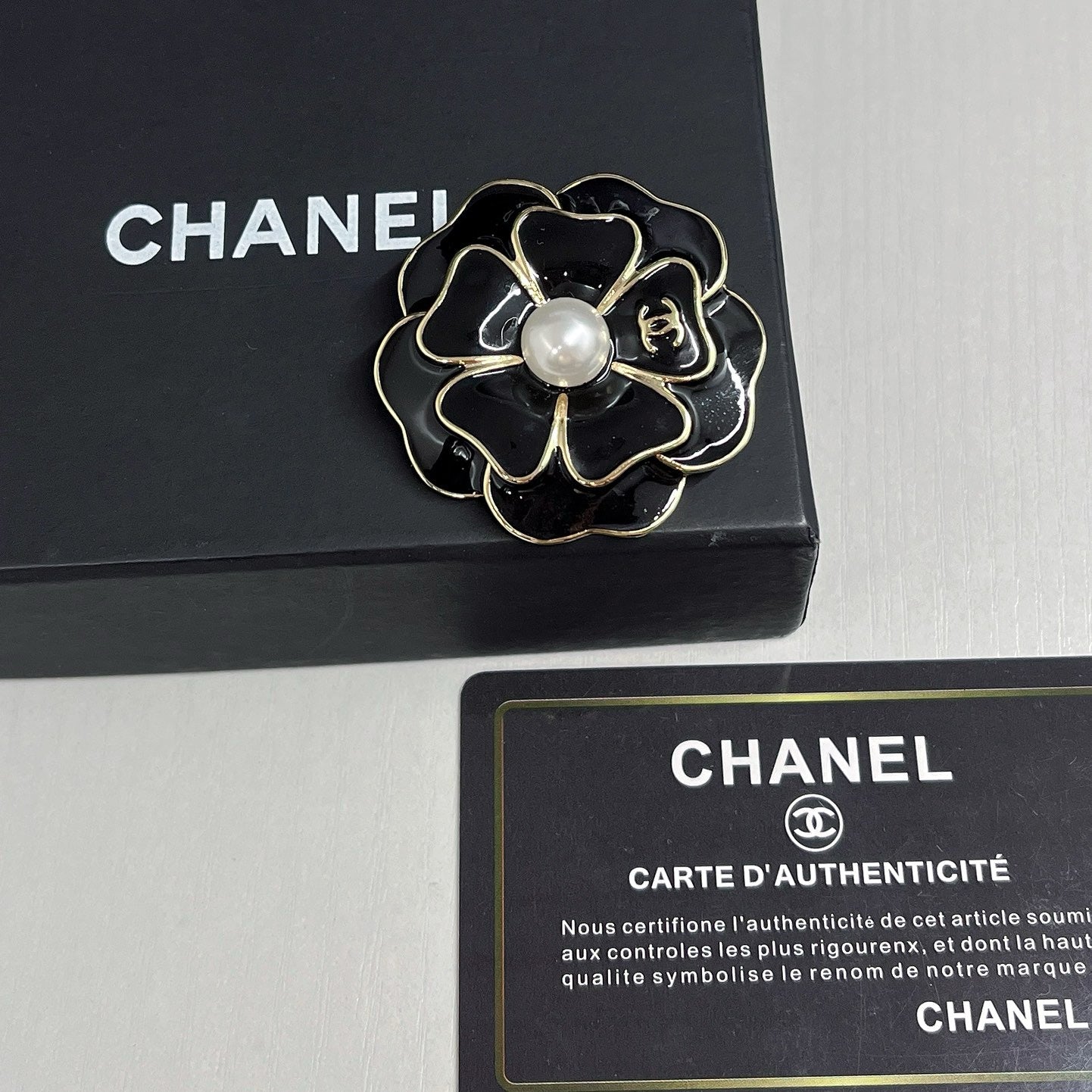 Women's Fashion Brooch