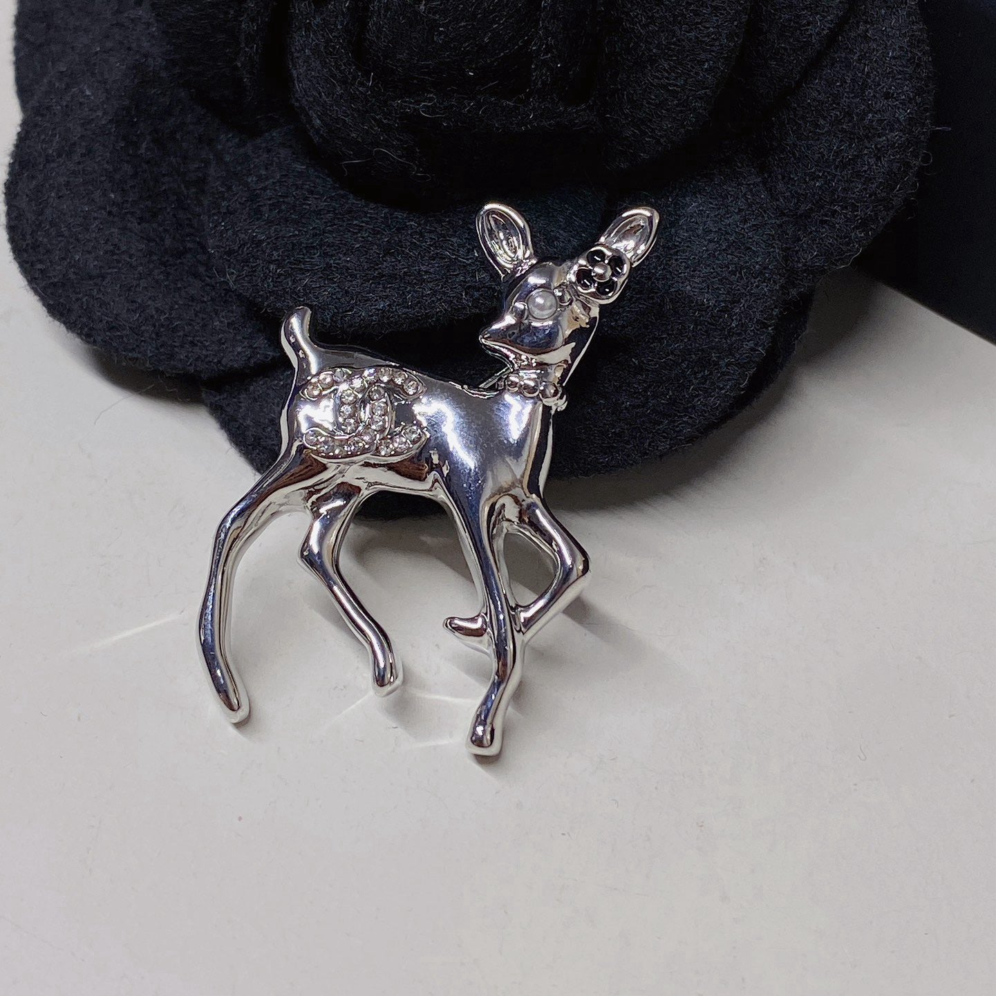 Women's Fashion Brooch