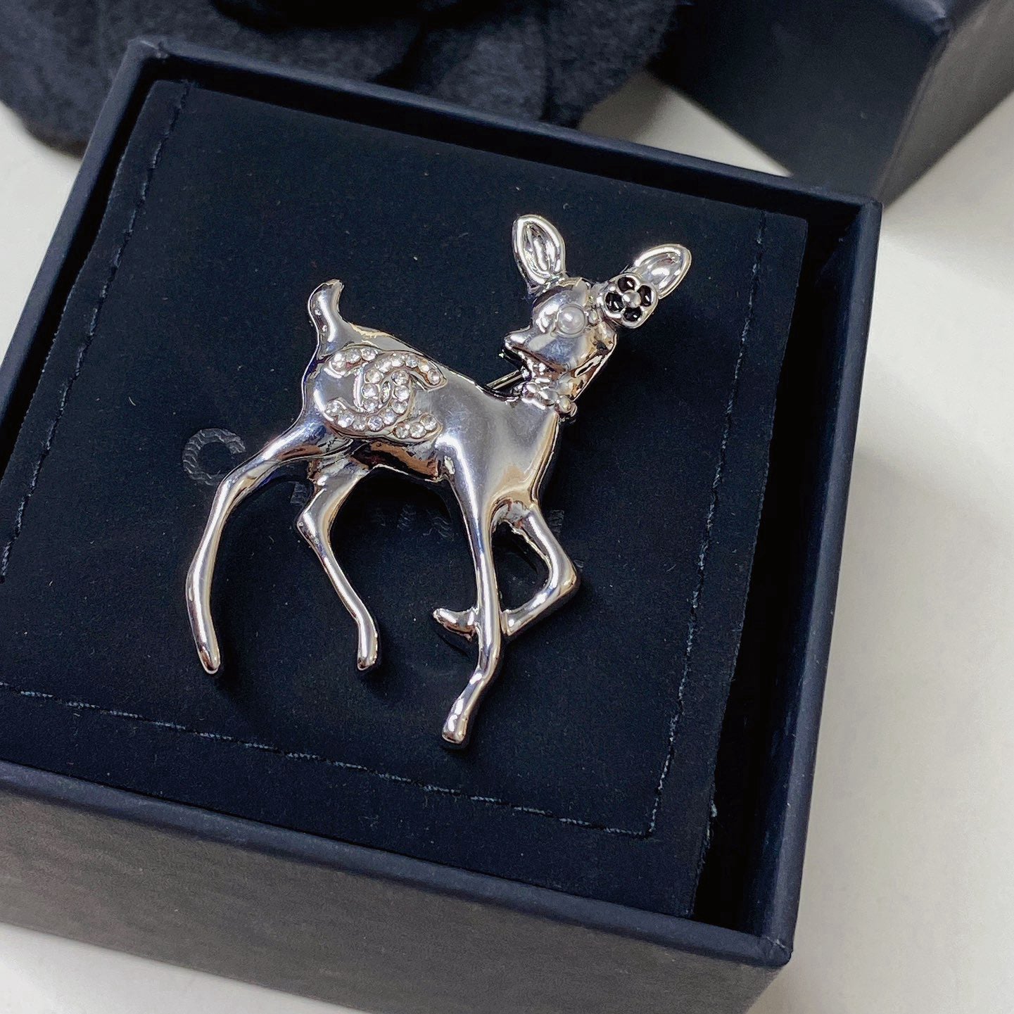 Women's Fashion Brooch