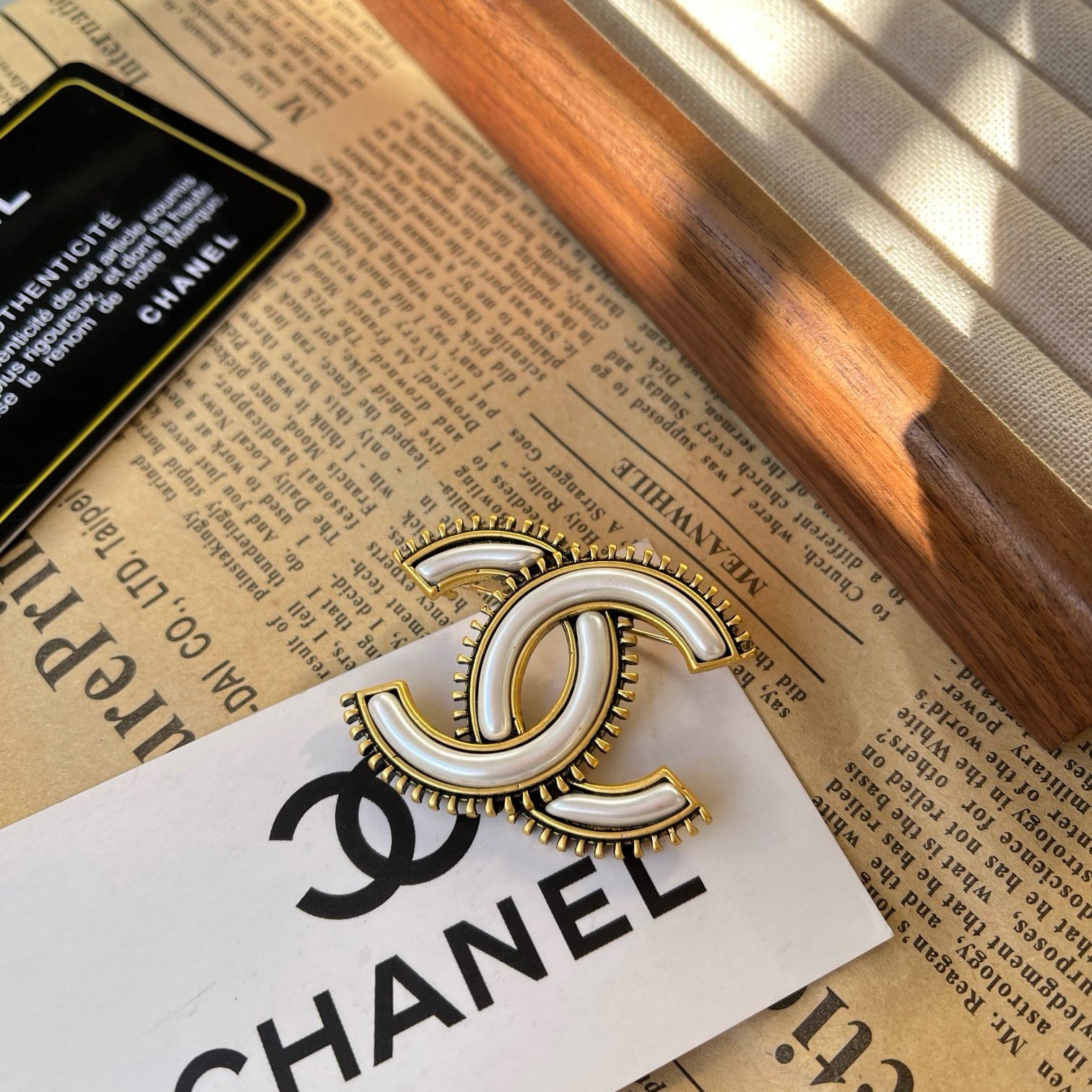 Women's Fashion Brooch