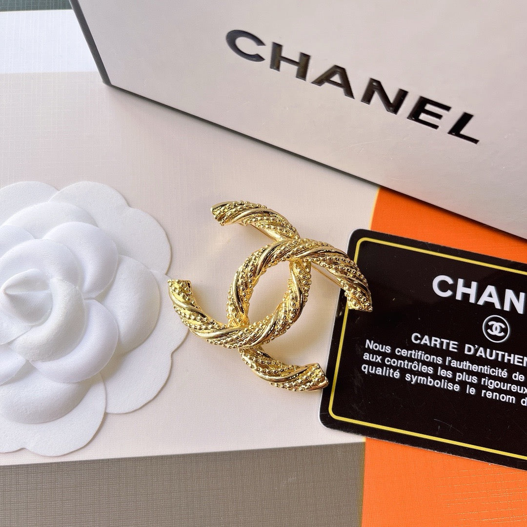 Women's Fashion Brooch