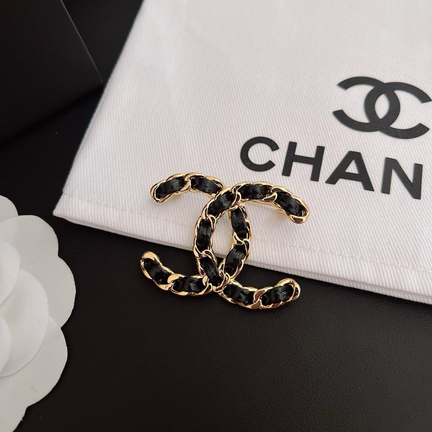 Women's Fashion Brooch