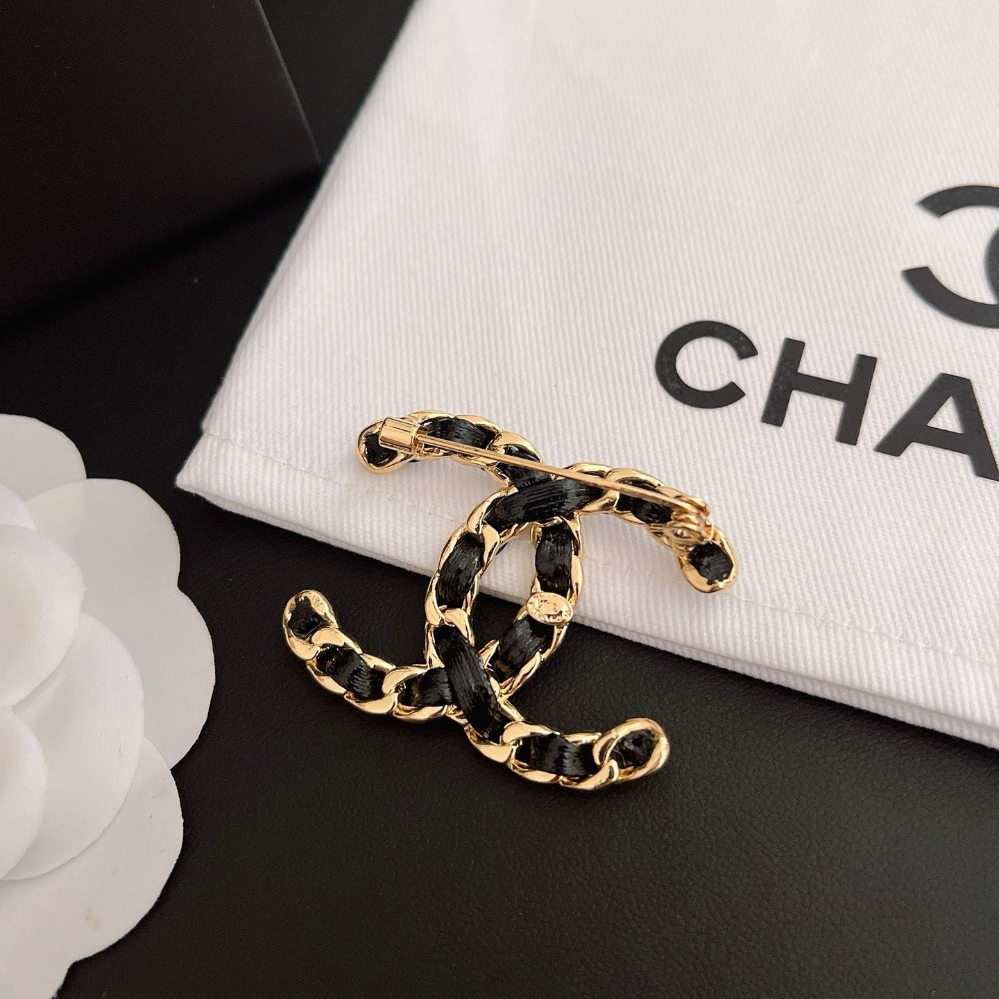 Women's Fashion Brooch