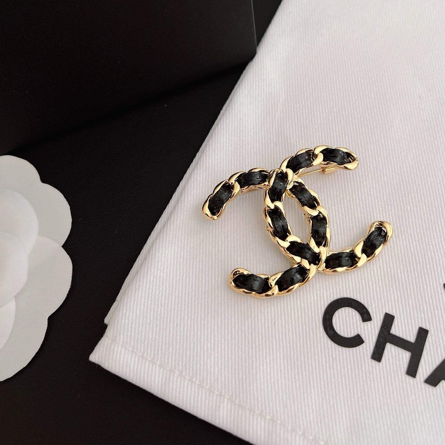 Women's Fashion Brooch