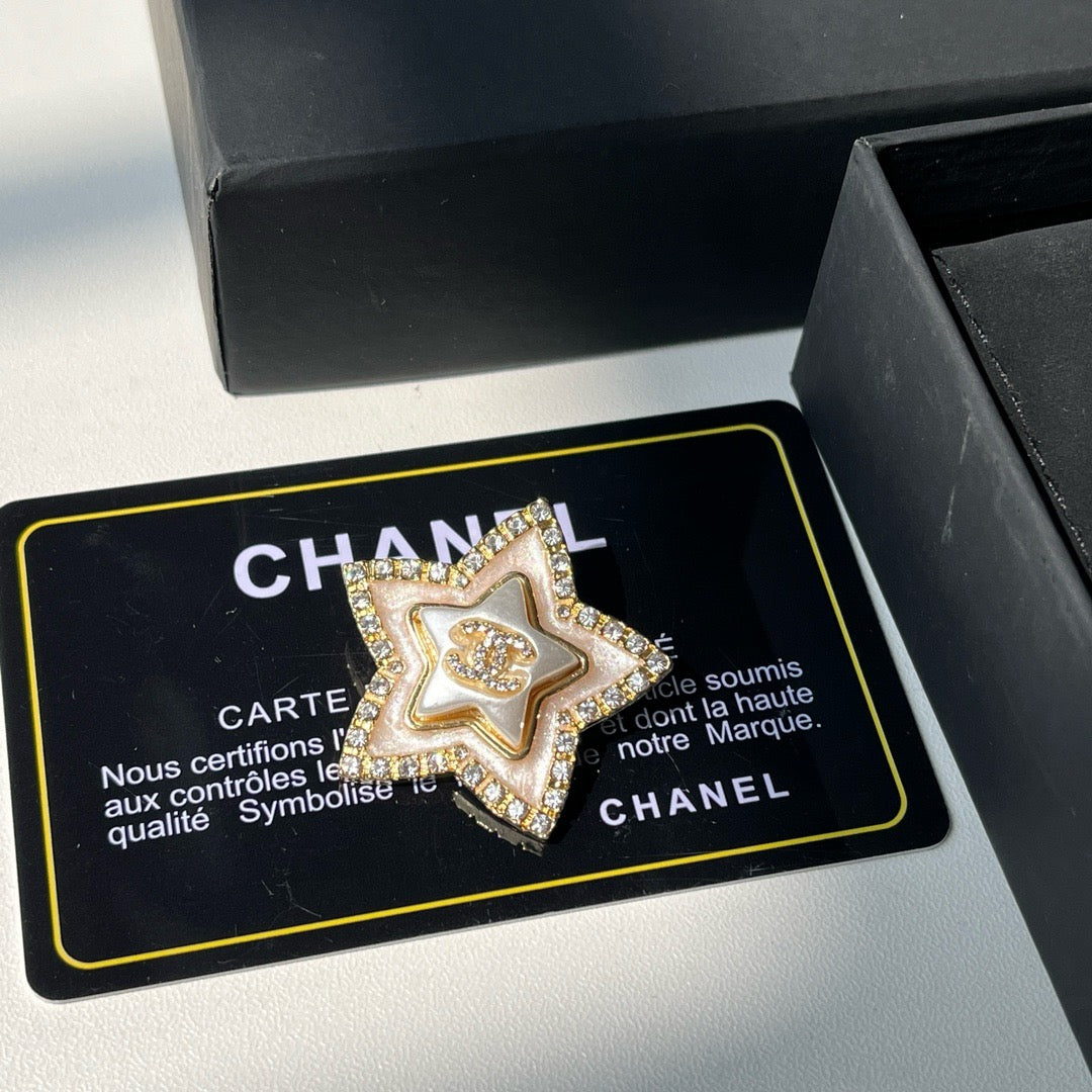 Women's Fashion Brooch