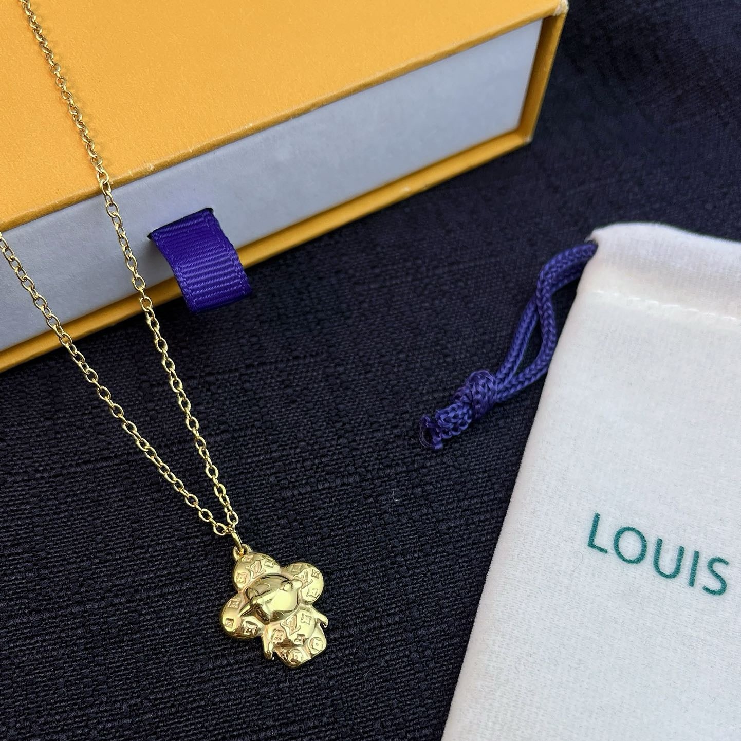 Fashion Pendant Necklace