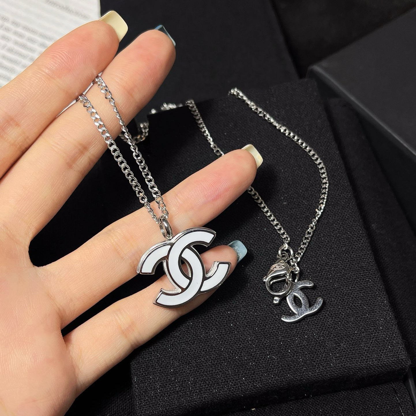 Women's Fashion Pendant Necklace