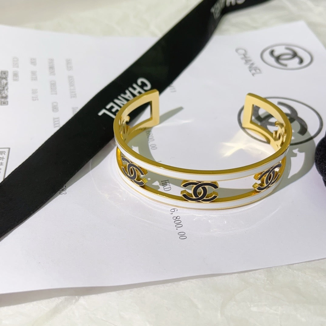 Women's Fashion Bracelet