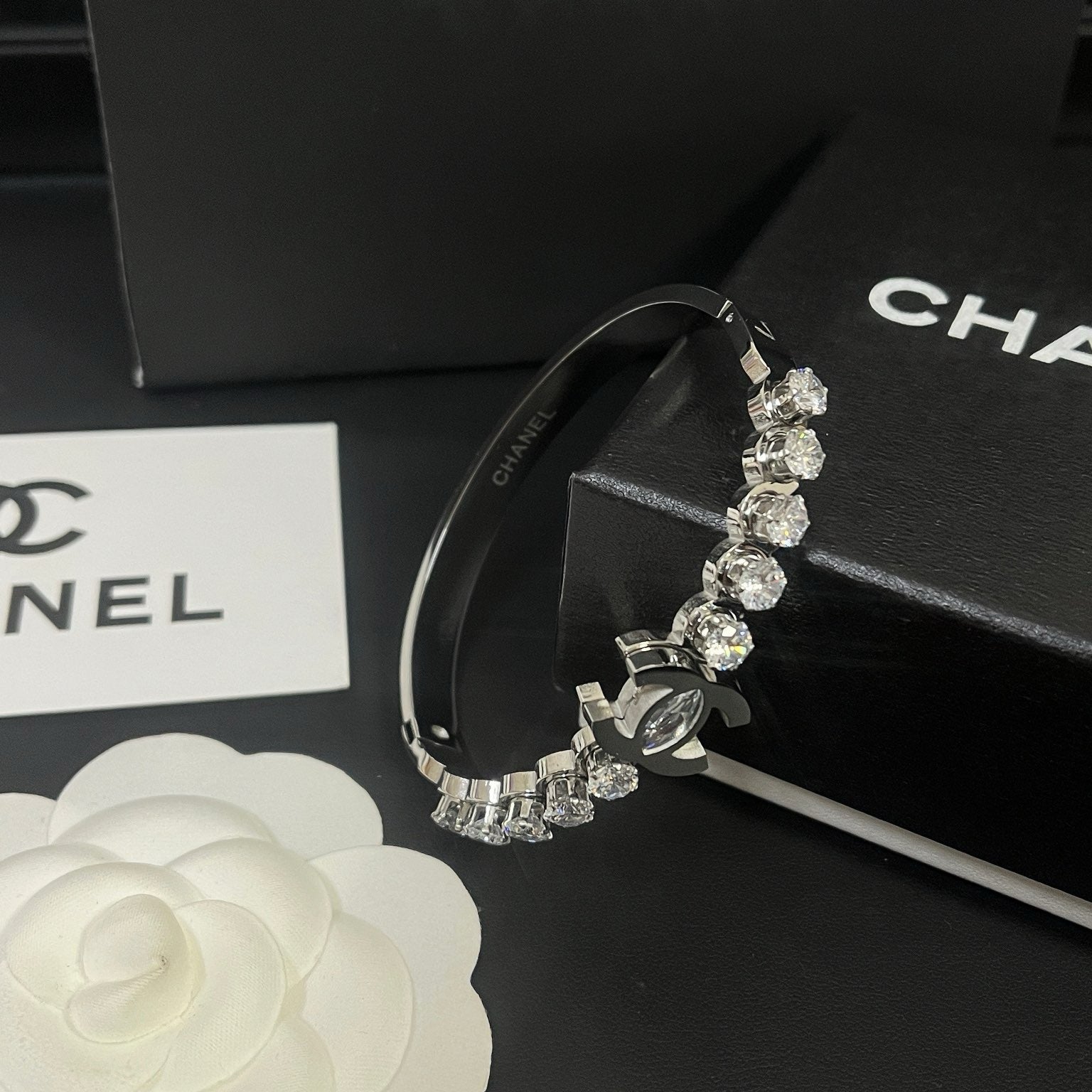 Women's Fashion Bracelet