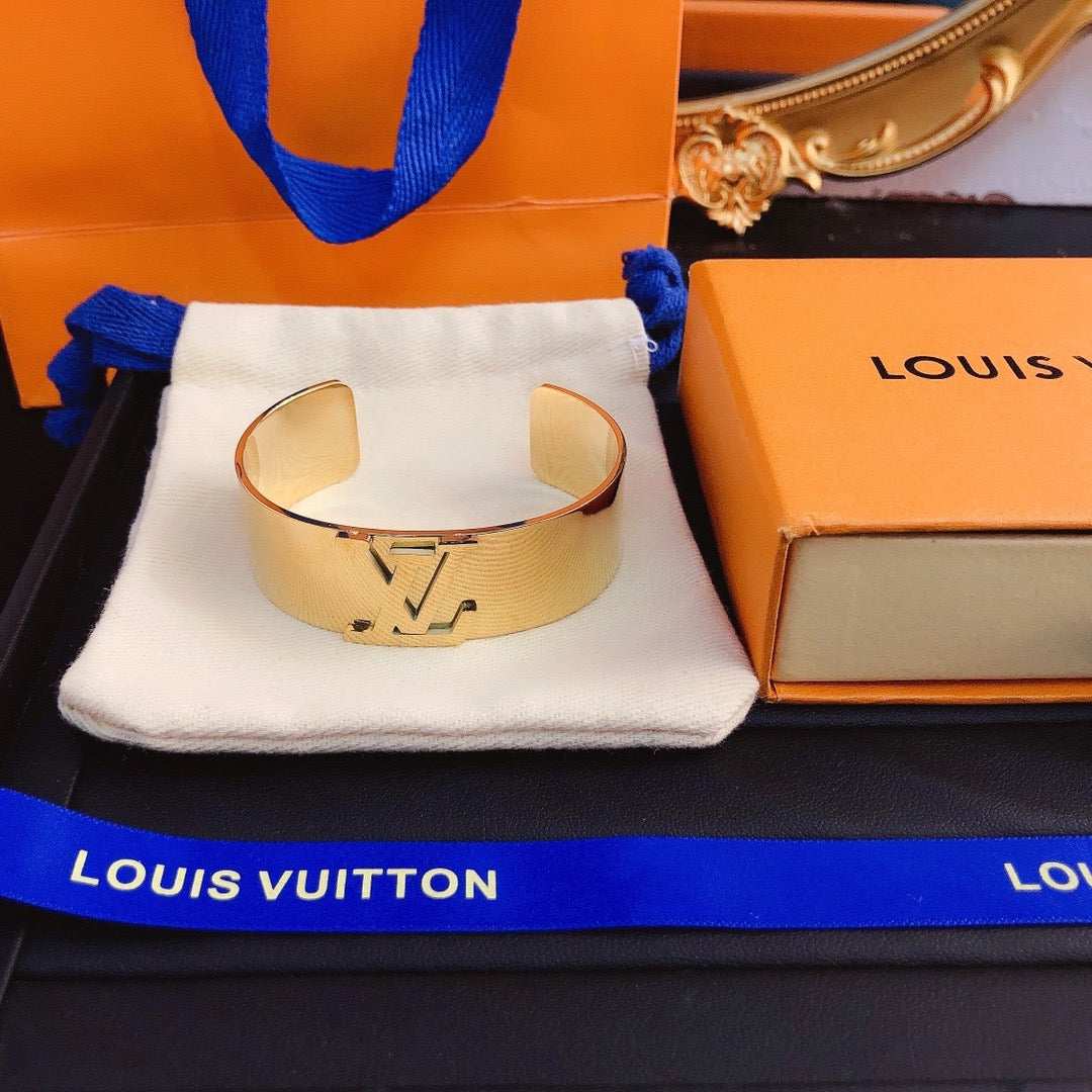 Women's Fashion Bracelet