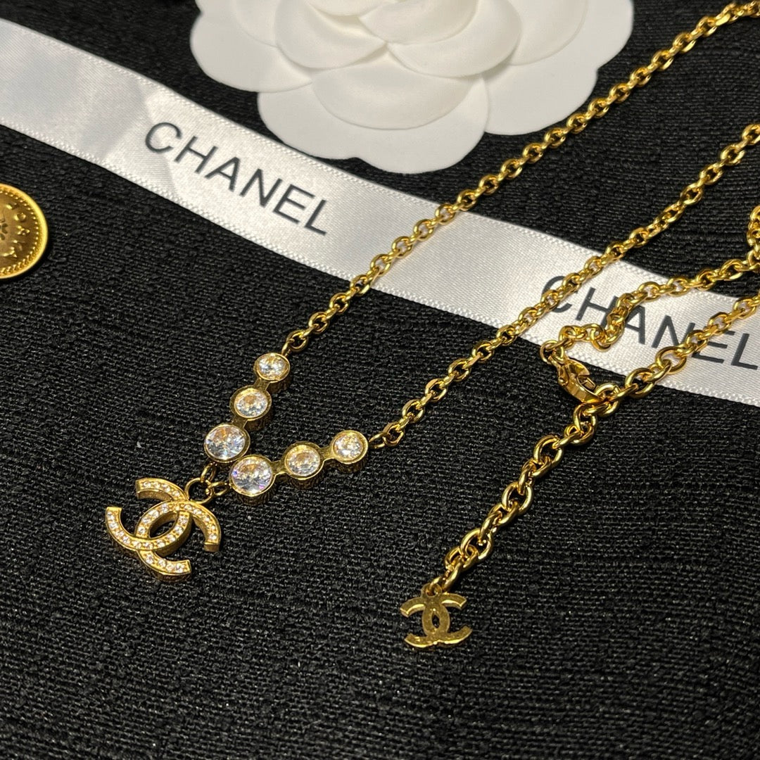 Women's Fashionable Rhinestone Necklace