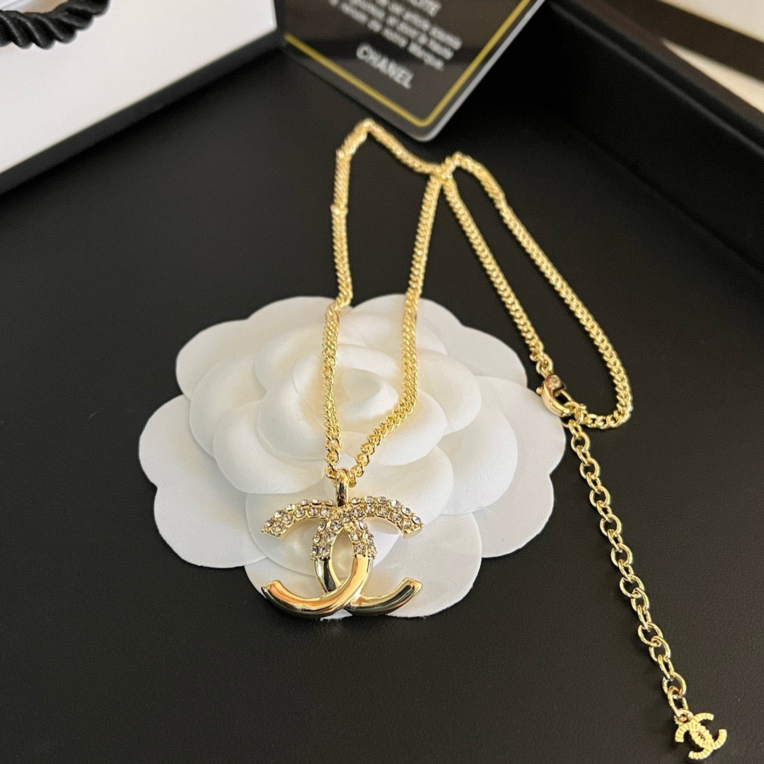 Women's Fashion Necklace