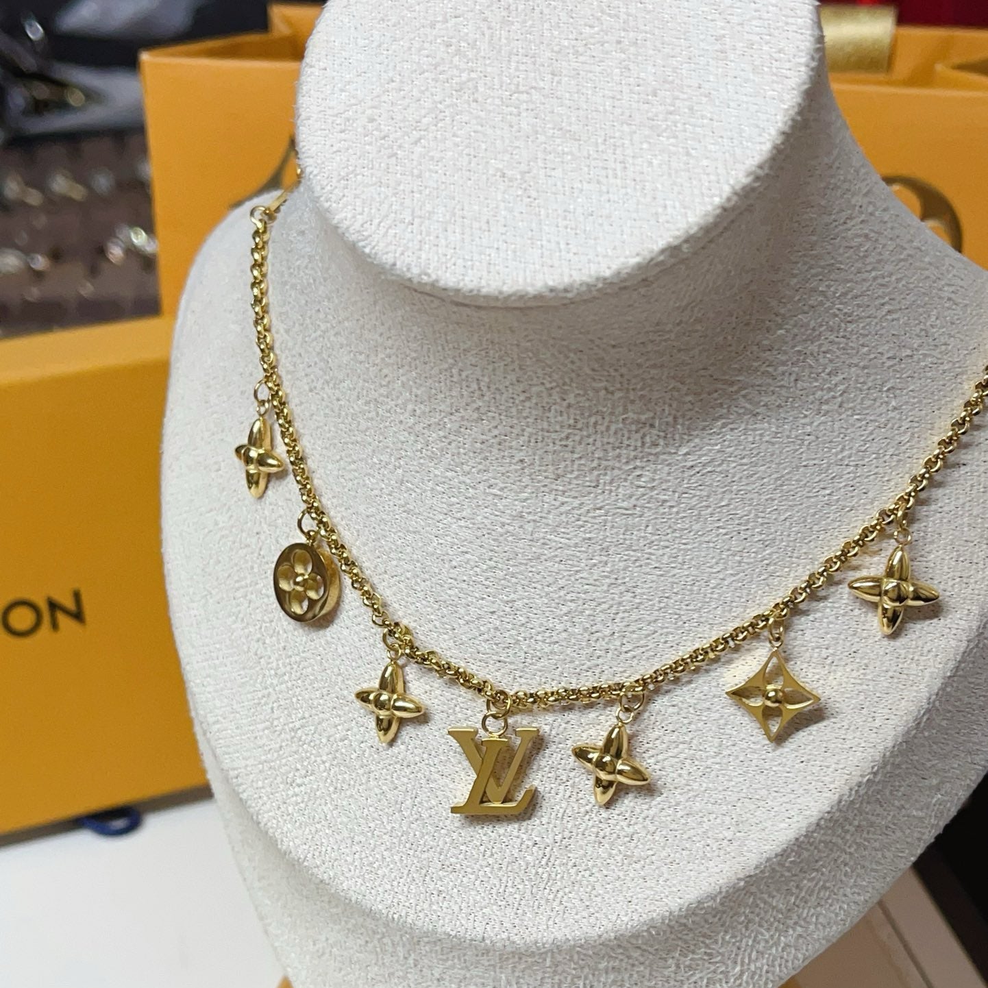 Women's Fashion Necklace