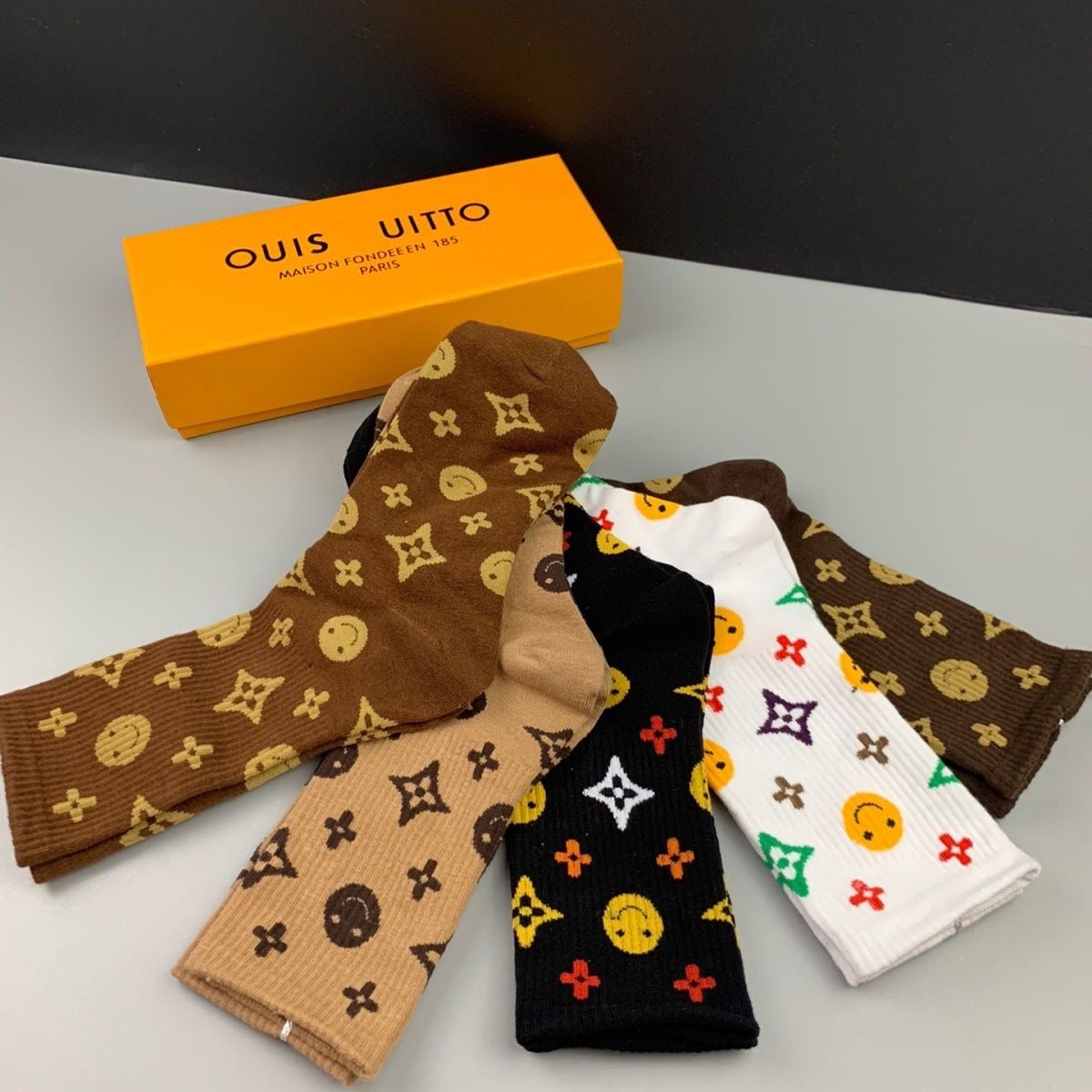 Women's Fashion Printed Cotton Socks