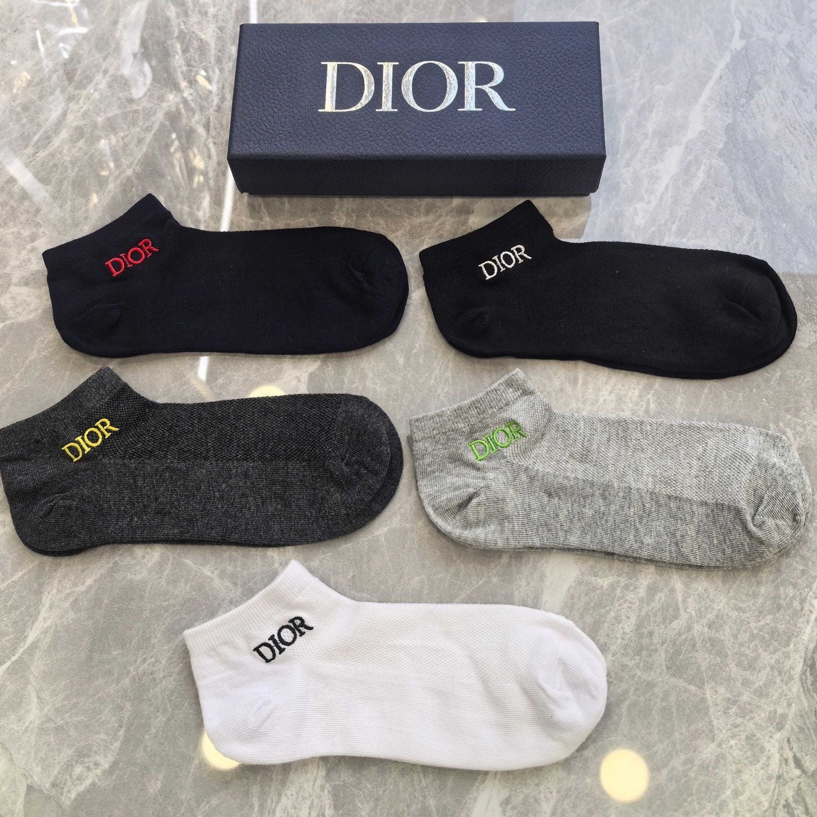 Couple's Stylish Mid-Cut Cotton Socks