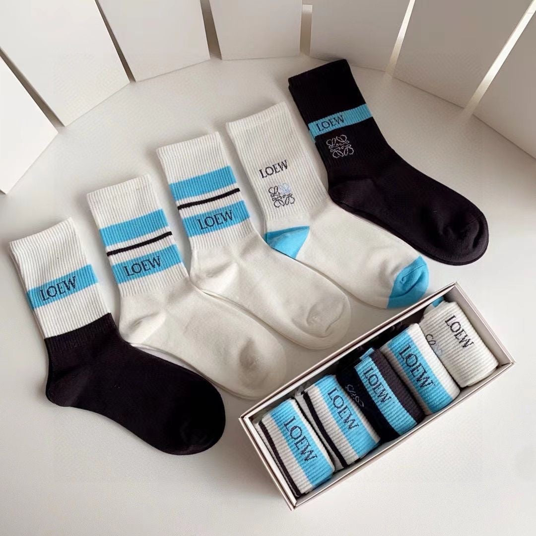 Couple's Stylish Embroidered Cotton Socks