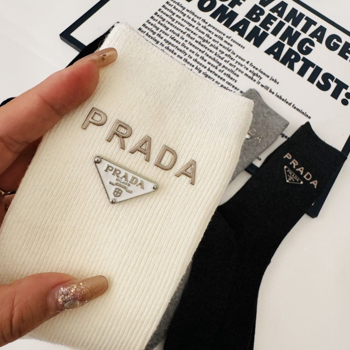 Women's Fashionable Embroidered Cotton Socks