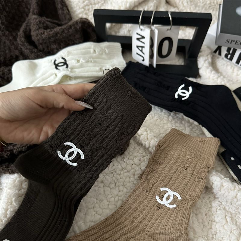 Women's Fashionable Embroidered Knitted Cotton Socks