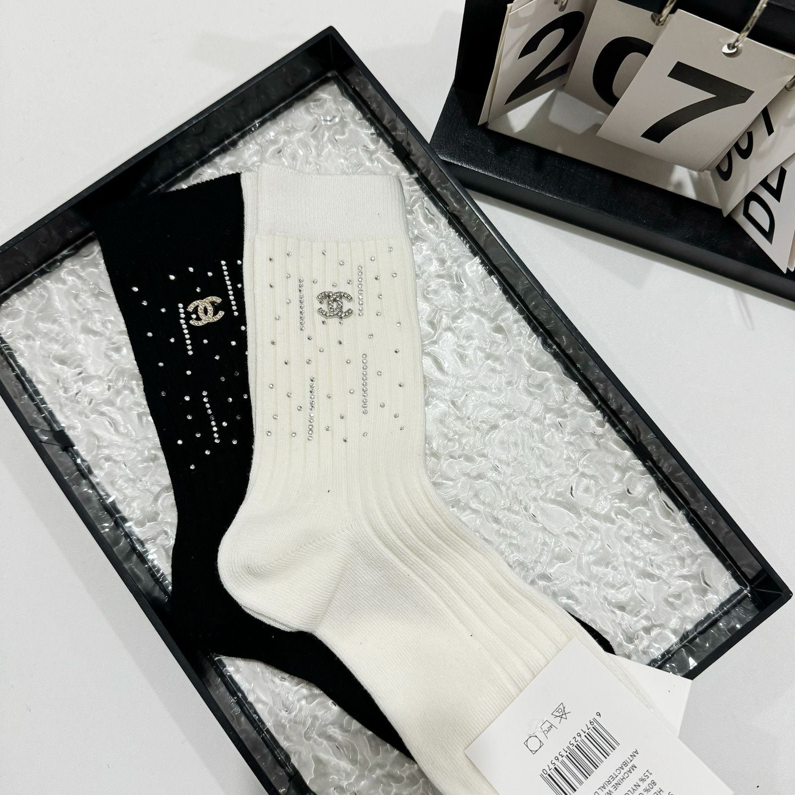 Women's Fashionable Rhinestone Embroidered Cotton Socks