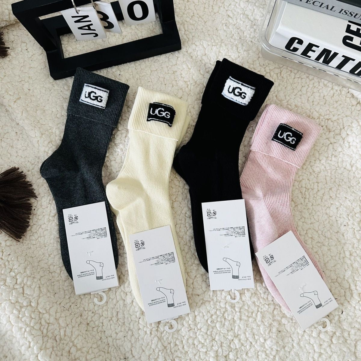 Women's Fashionable Embroidered Cotton Socks