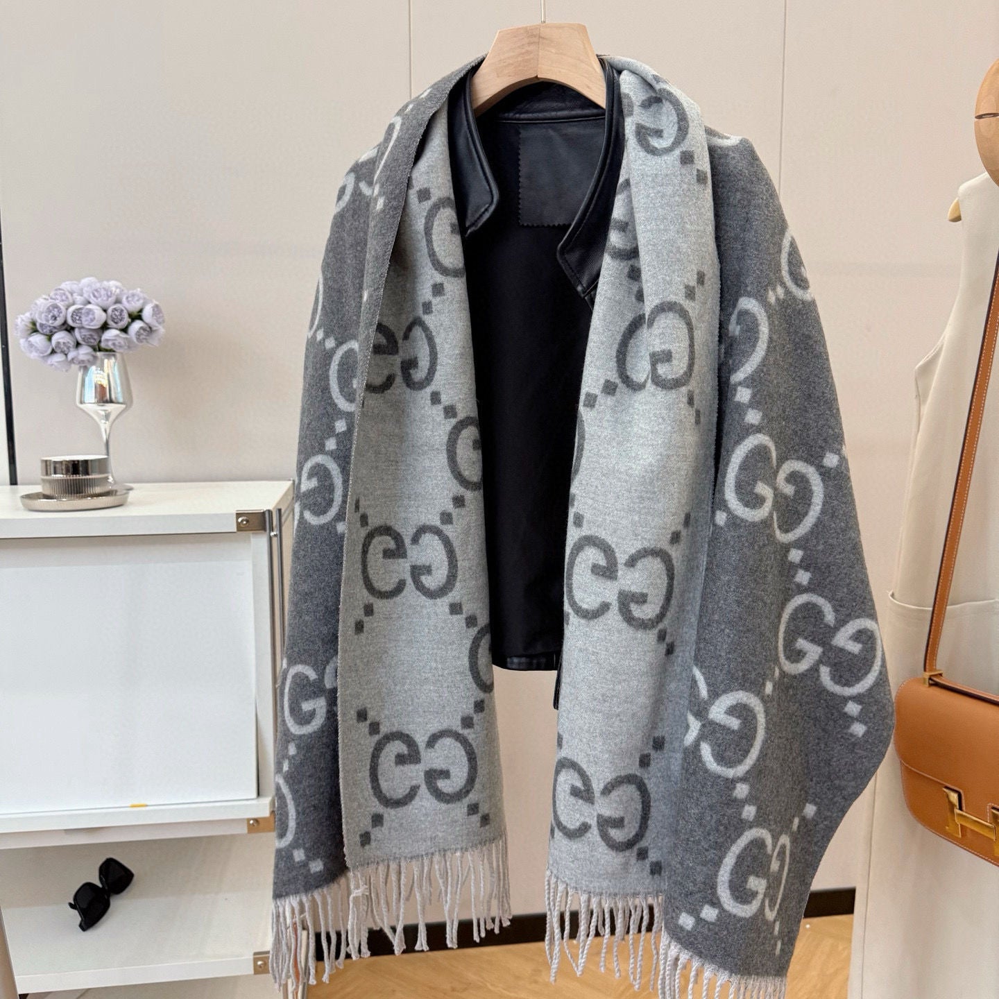 Women's Fashionable Versatile Cashmere Scarf/Shawl