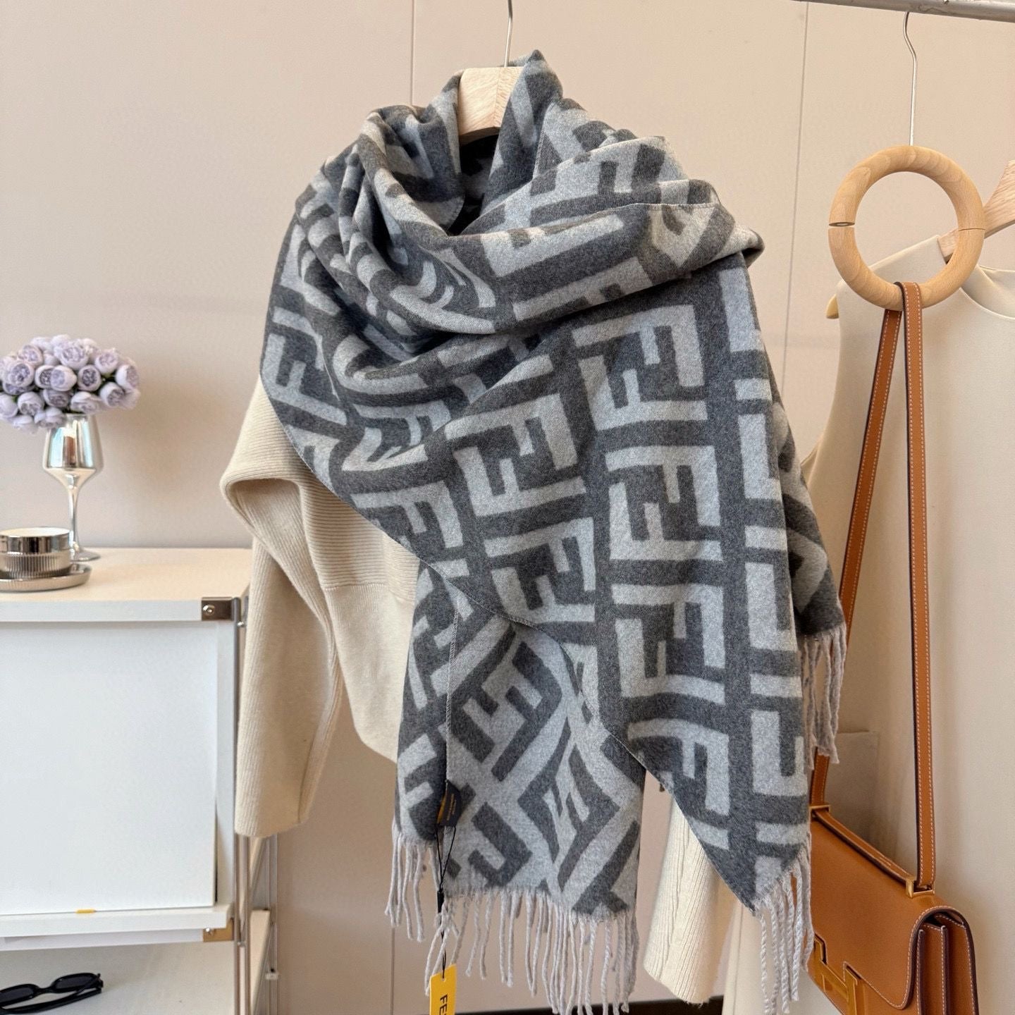 Women's Fashionable Versatile Cashmere Scarf/Shawl