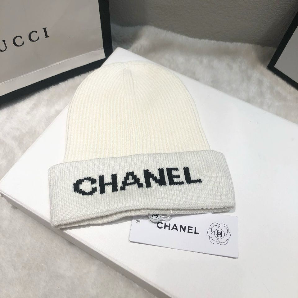 Fashionable Casual Embroidered Knitted Hat