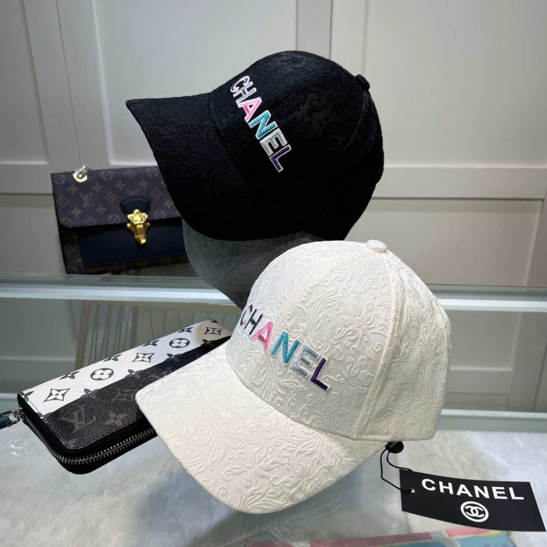 Fashionable Casual Embroidered Baseball Cap