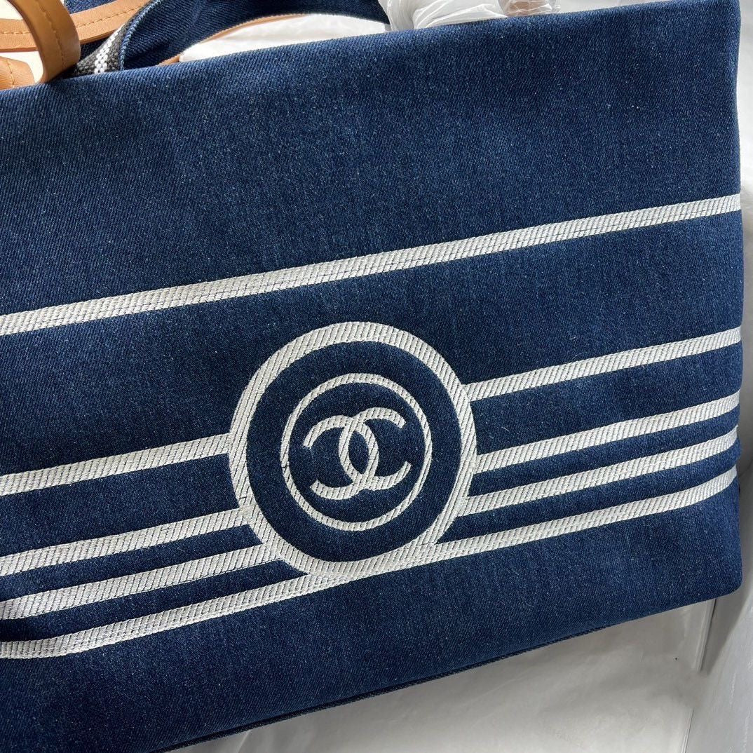 Women's Fashionable Casual Large Capacity Tote Bag