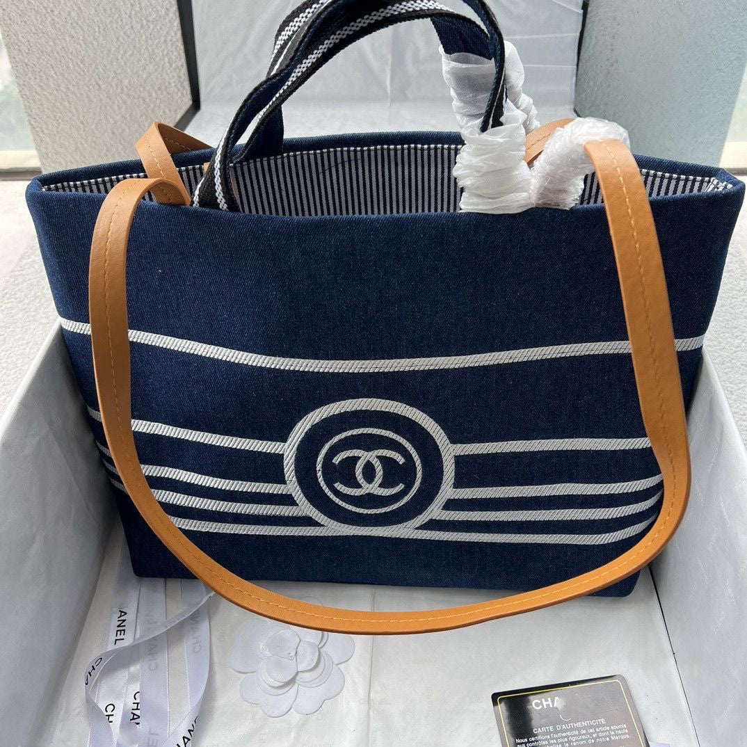 Women's Fashionable Casual Large Capacity Tote Bag