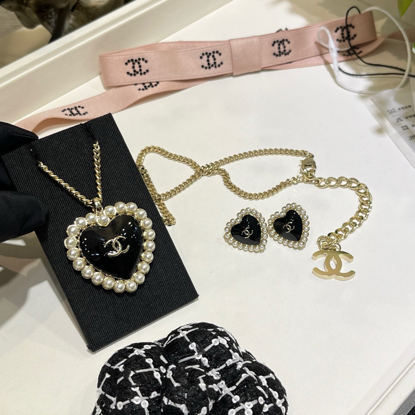 Women's Heart-Shaped Pendant Necklace