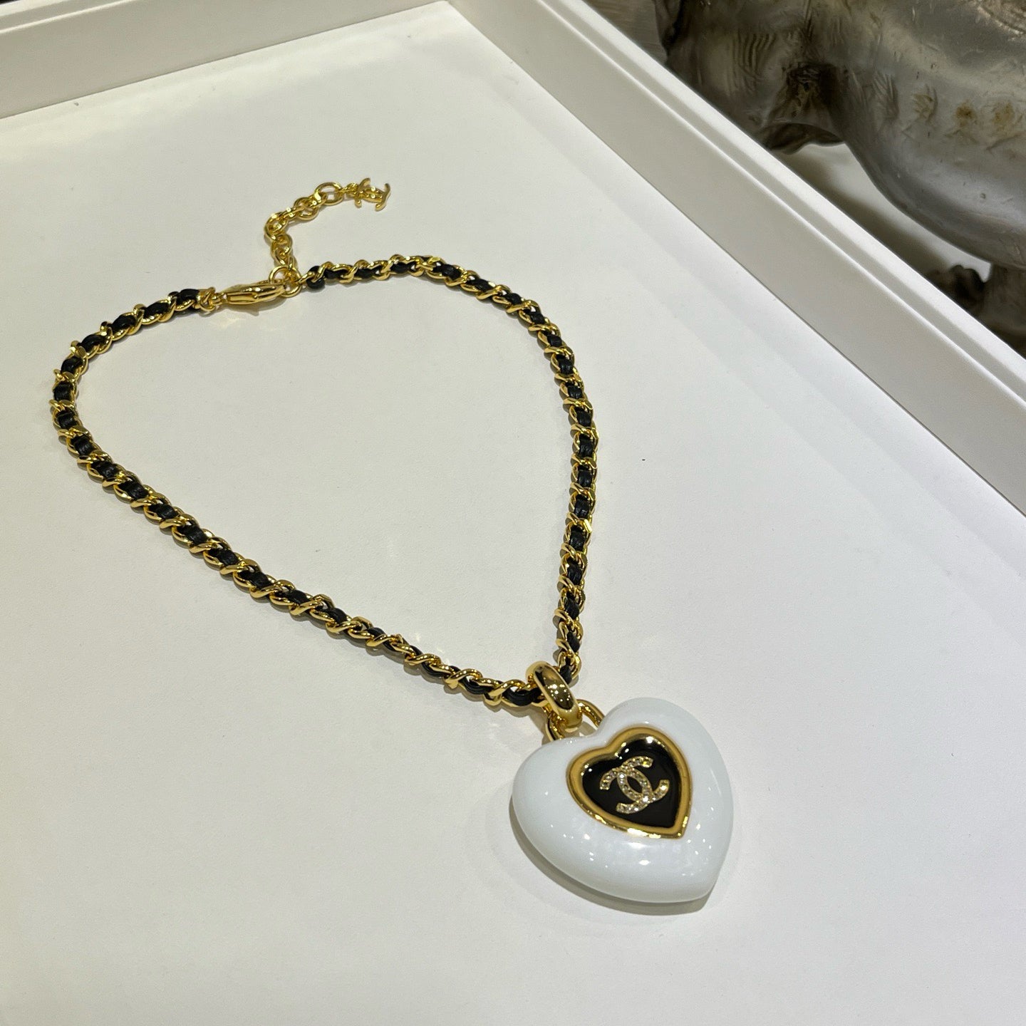 Women's Heart-Shaped Pendant Necklace