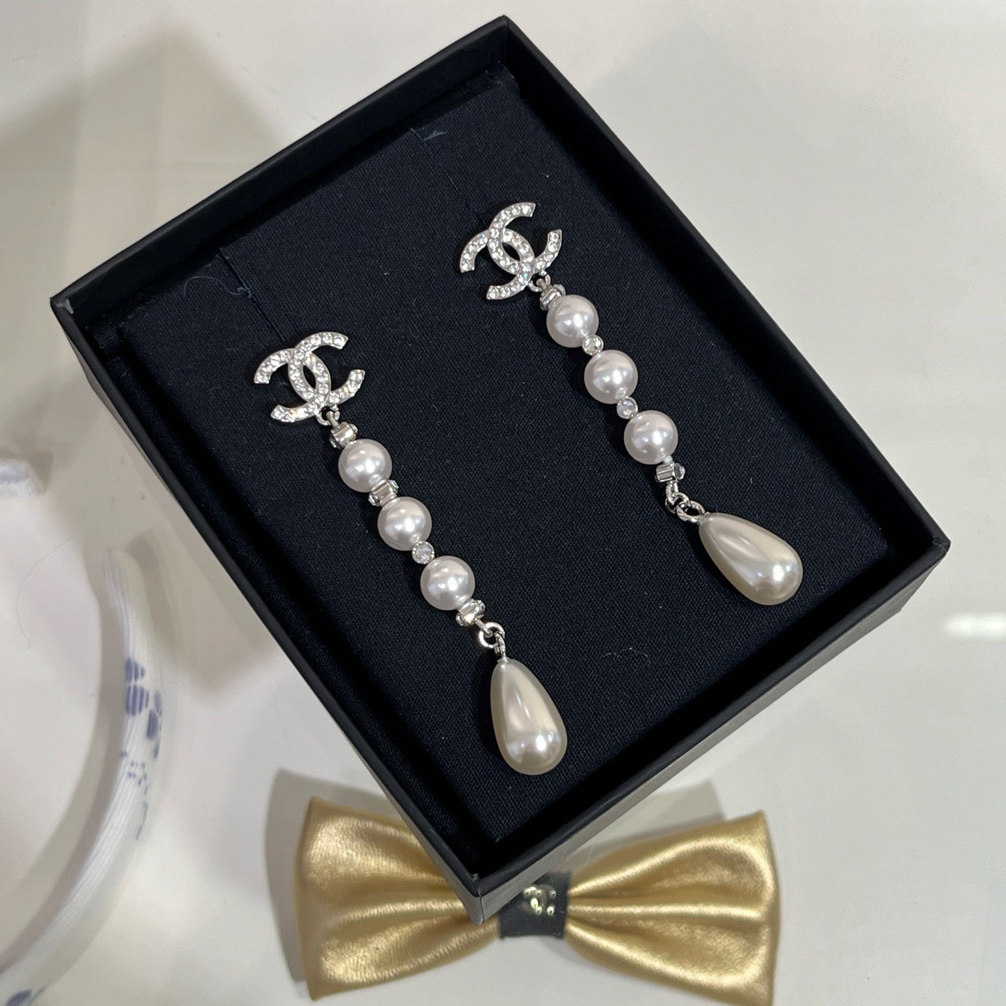 New Women's Pearl Pendant Earrings