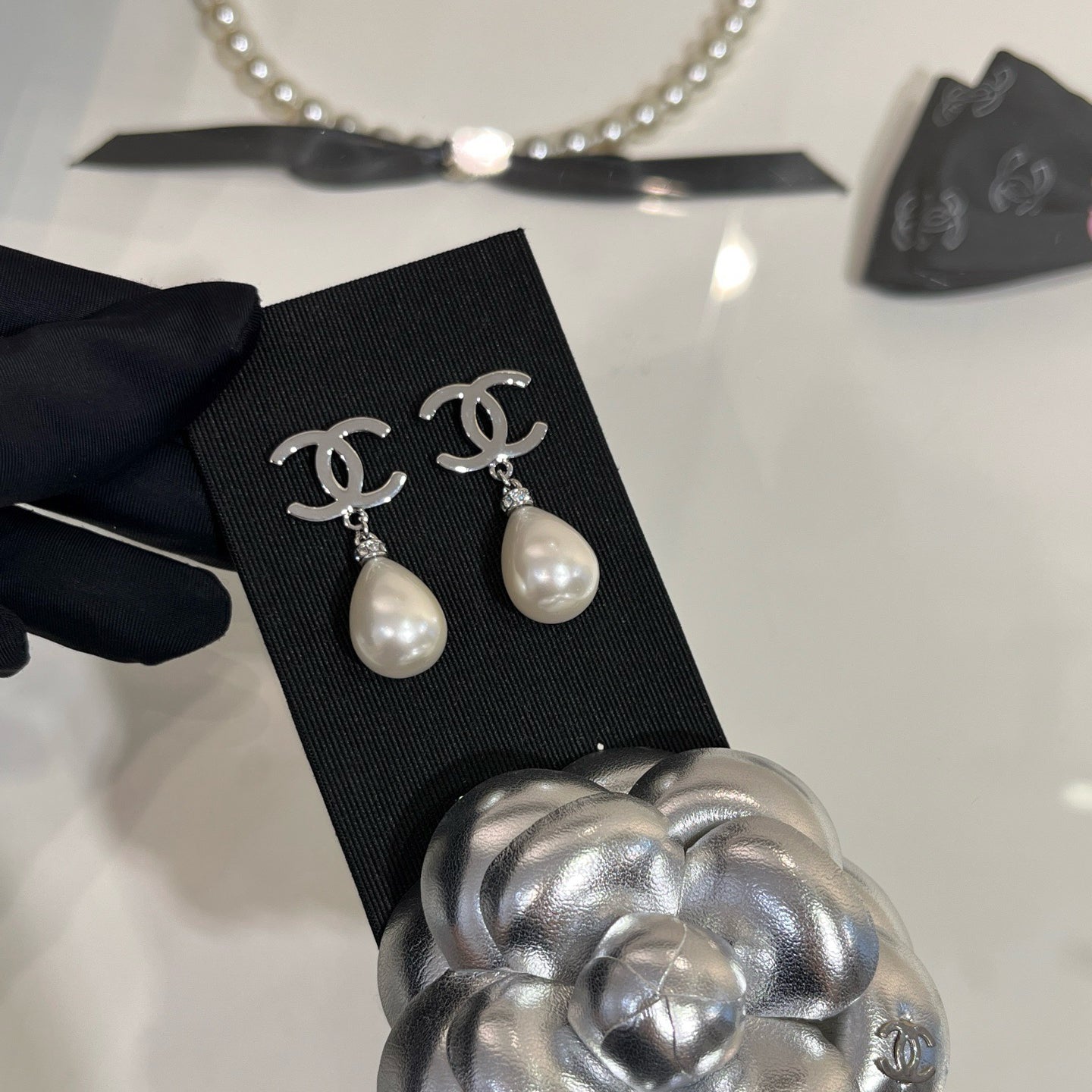 New Women's Pearl Pendant Earrings