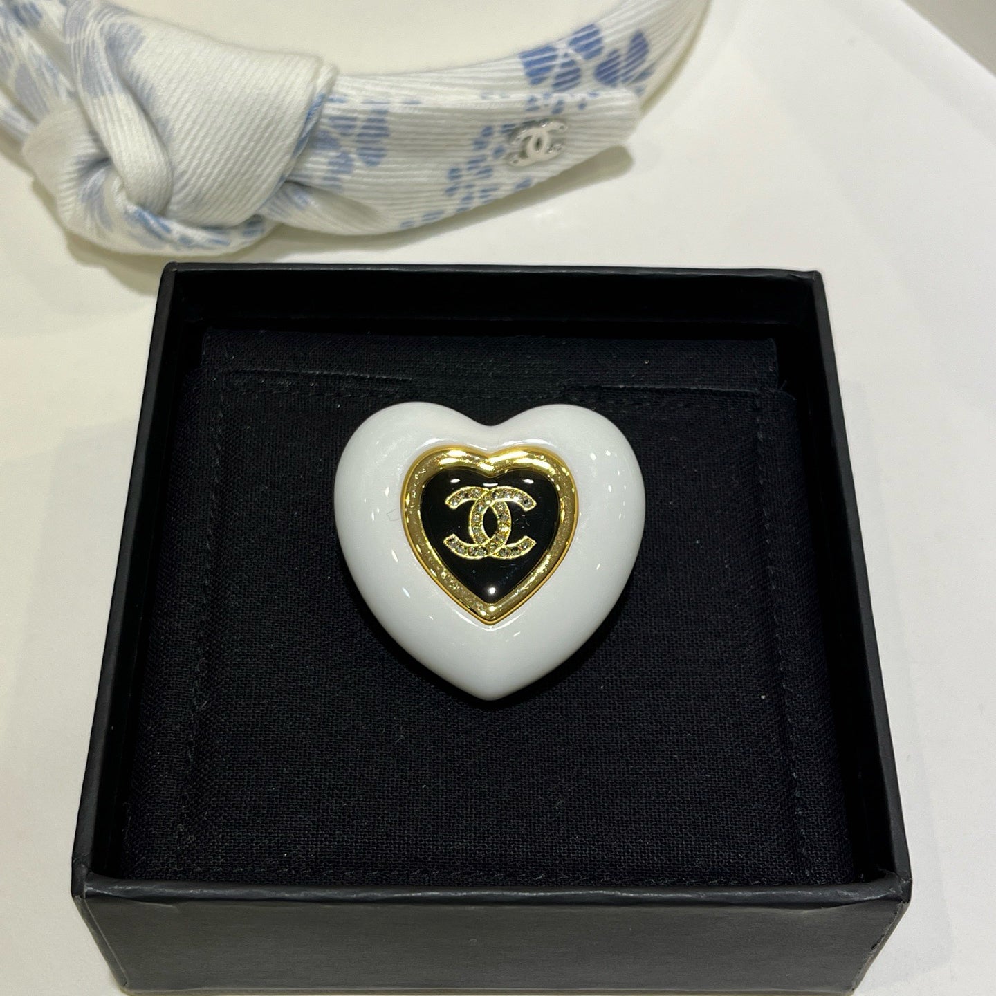 New Women's Fashion Brooch Accessories