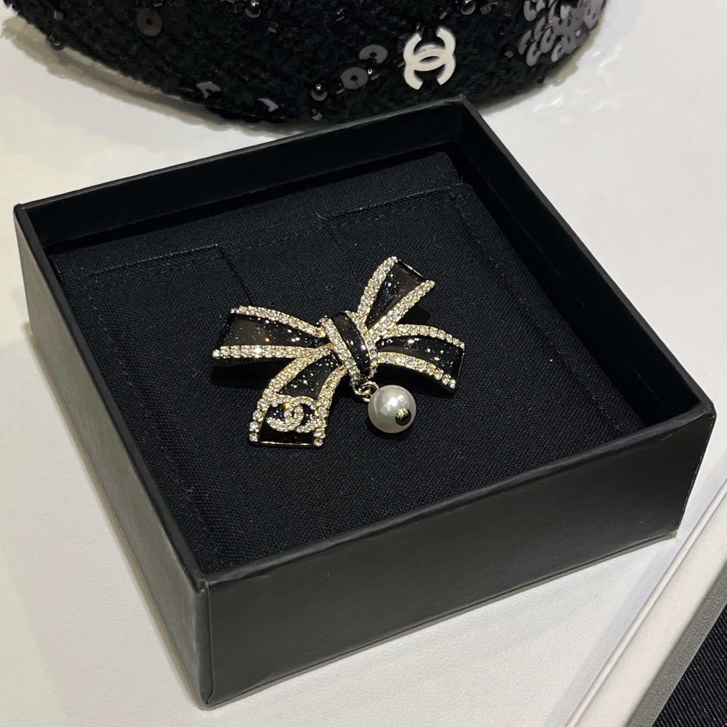 New Women's Fashion Brooch Accessory