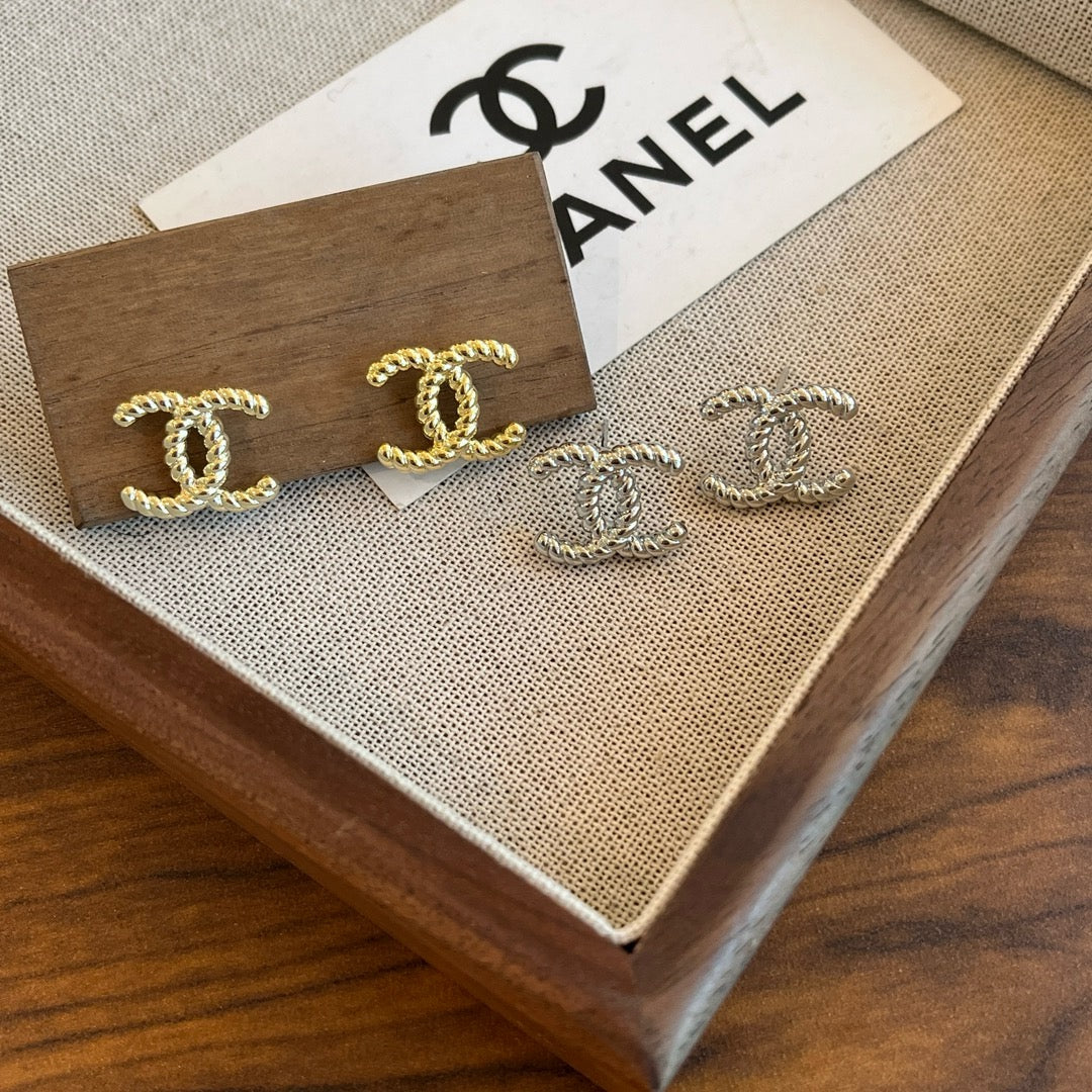 Women's Simple Earrings