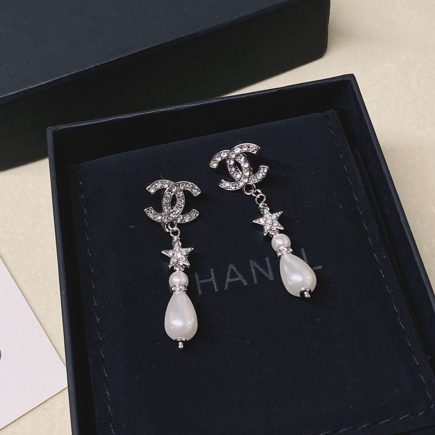 Women's Pearl Drop Earrings