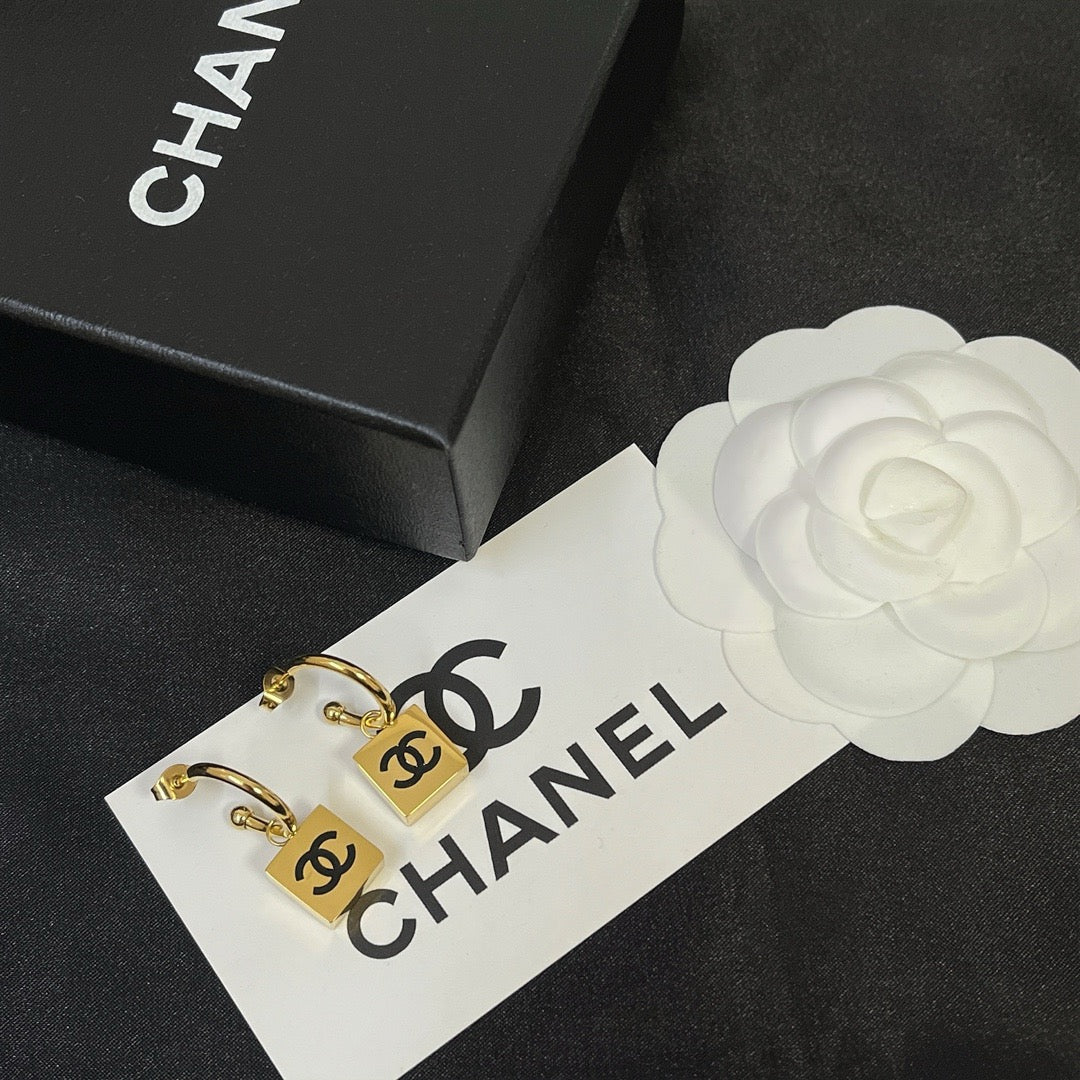 Women's Fashion Earrings