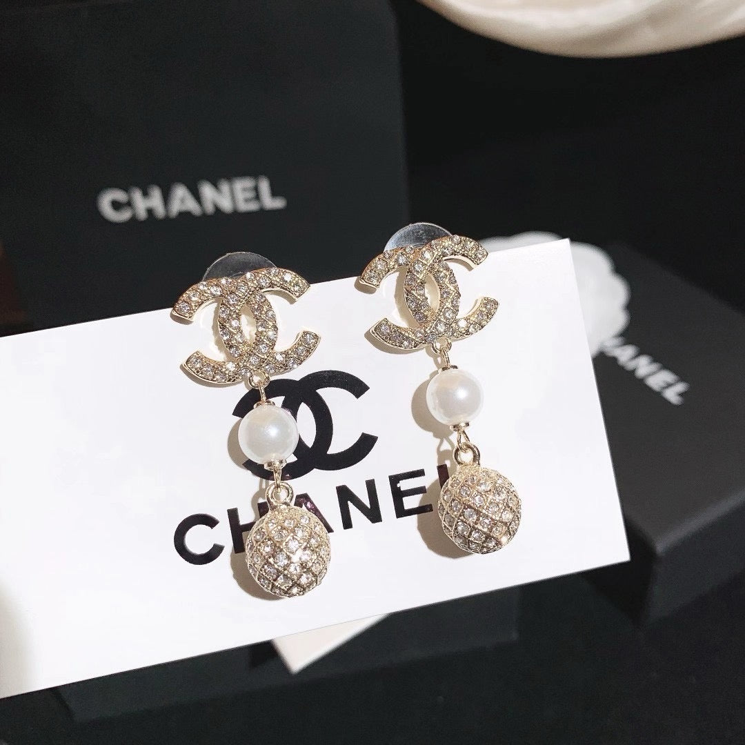 Women's Fashionable Rhinestone Drop Earrings