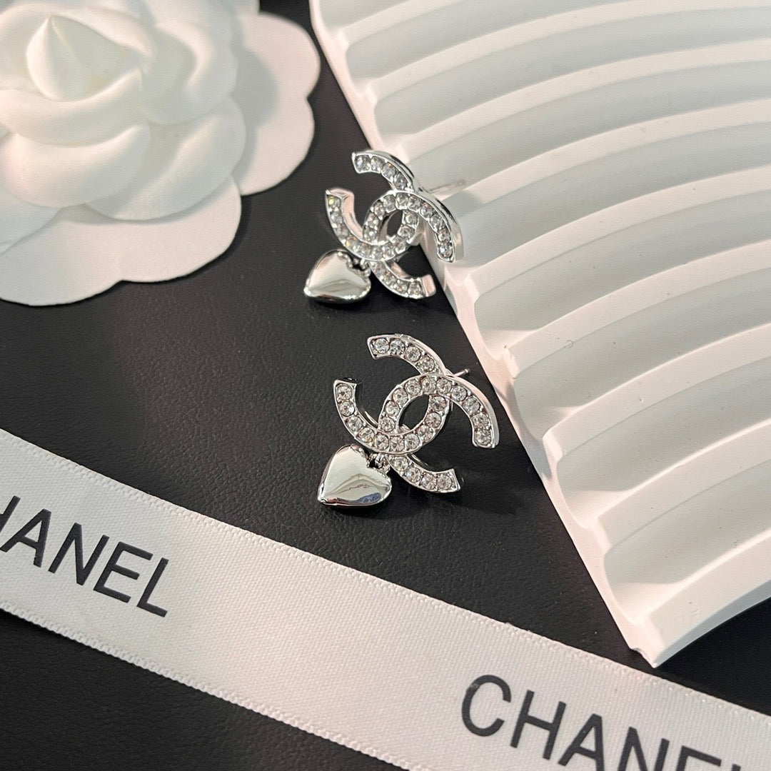 Women's Fashionable Rhinestone Drop Earrings