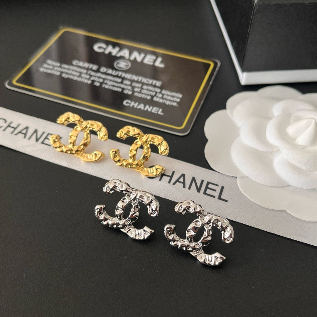 Women's Stylish and Simple Earrings