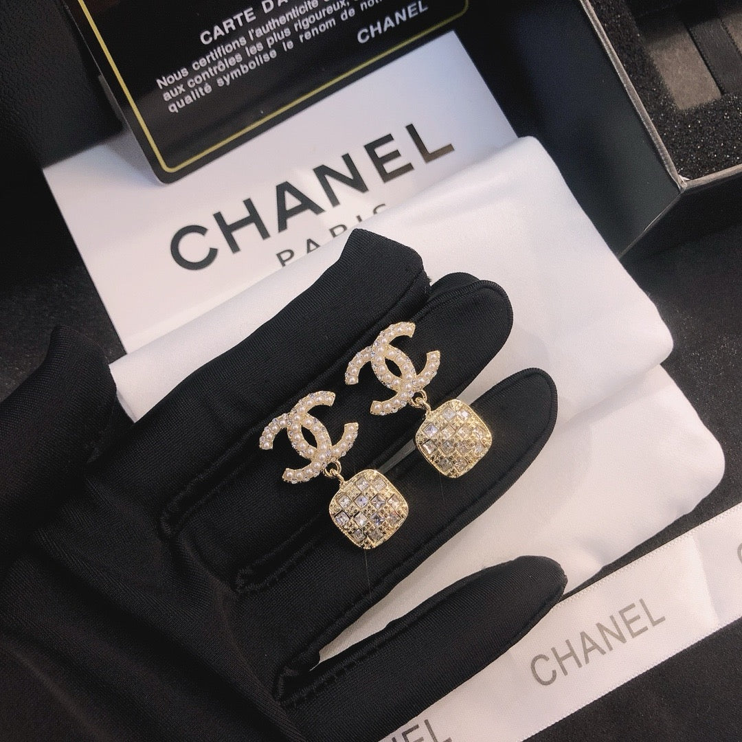 Women's Fashion Rhinestone Earrings