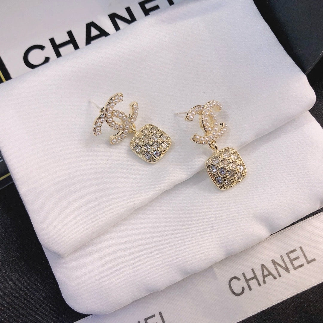 Women's Fashion Rhinestone Earrings
