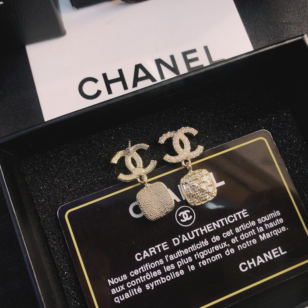 Women's Fashion Rhinestone Earrings