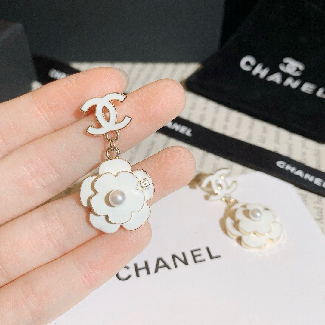 Women's Fashion Pendant Earrings