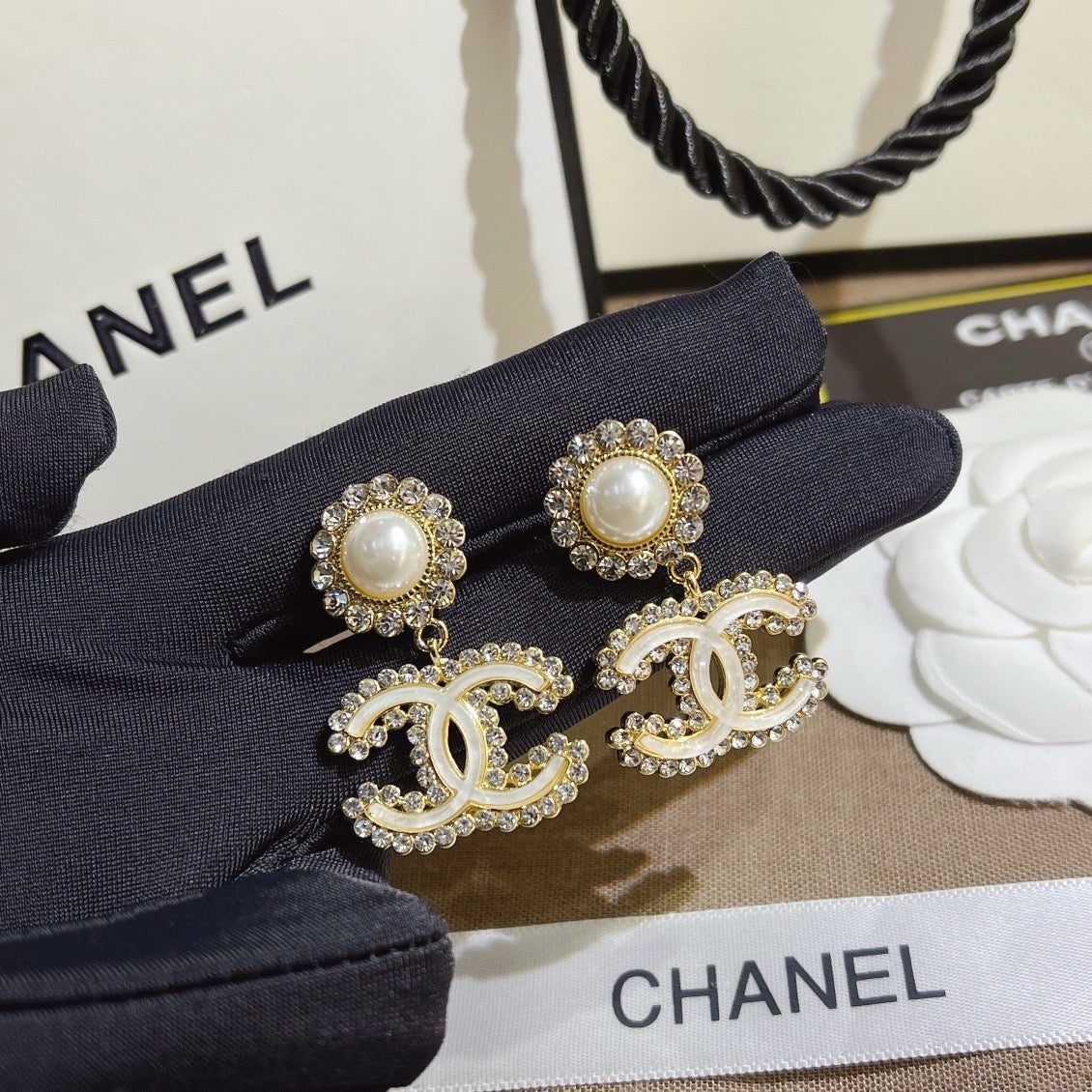 Women's Fashionable Rhinestone Drop Earrings