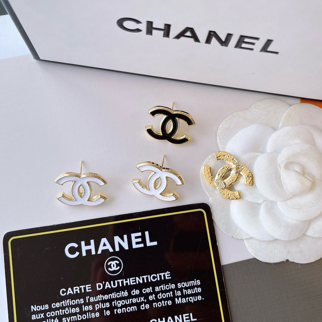 Women's Stylish and Simple Earrings