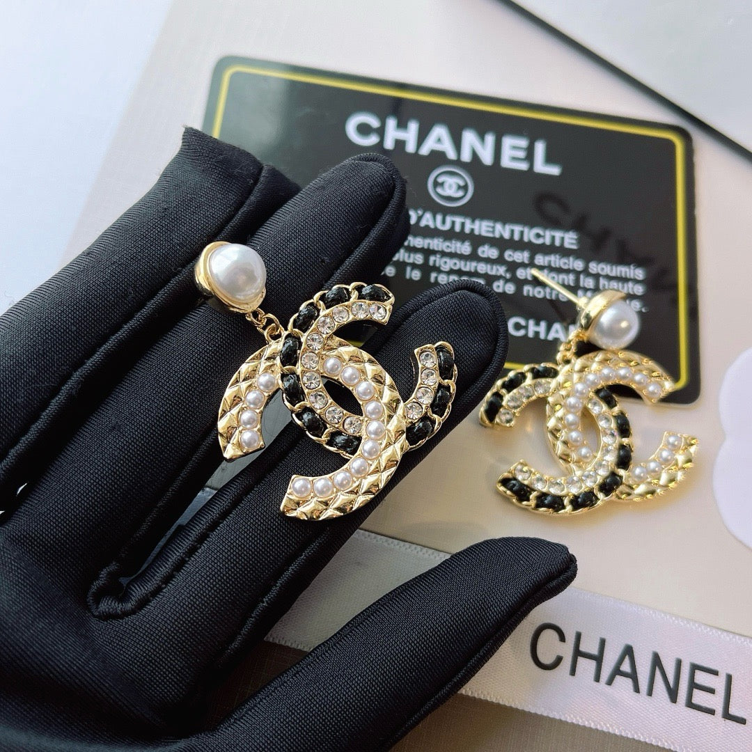 Women's Fashionable Drop Earrings